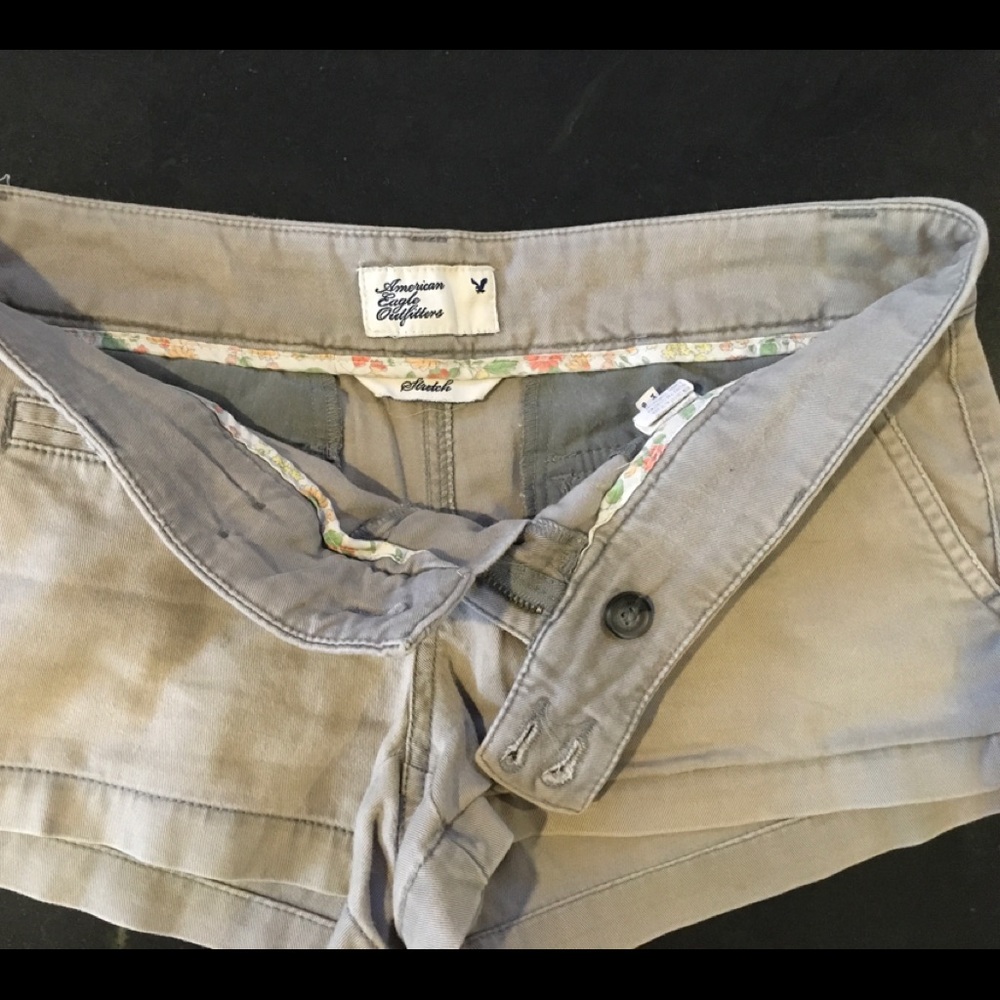 Shorts - Picture 6 of 7
